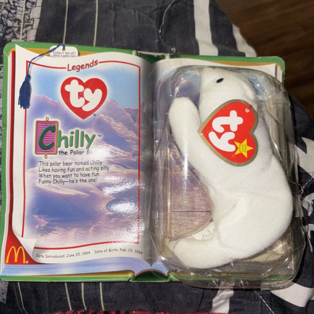 Original TY Teenie Beanie Baby Chilly the Polar Bear *Legends* 1994 New Sealed